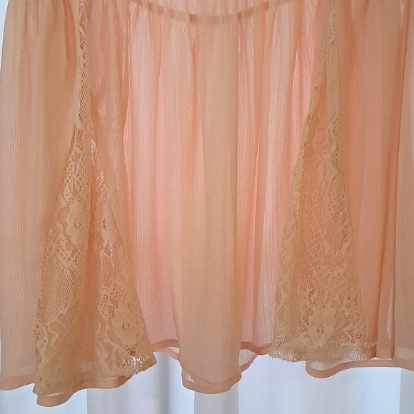 NWOT TORRID TOP-SHEER BABYDOLL TOP W/LACE- SIZE 2 - Picture 2 of 5